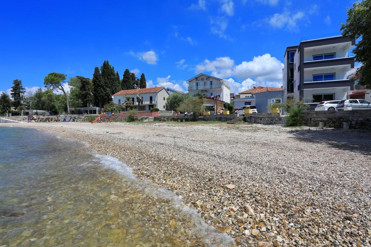 Apartmani Marina S Pogledom, Sukošan エクステリア 写真