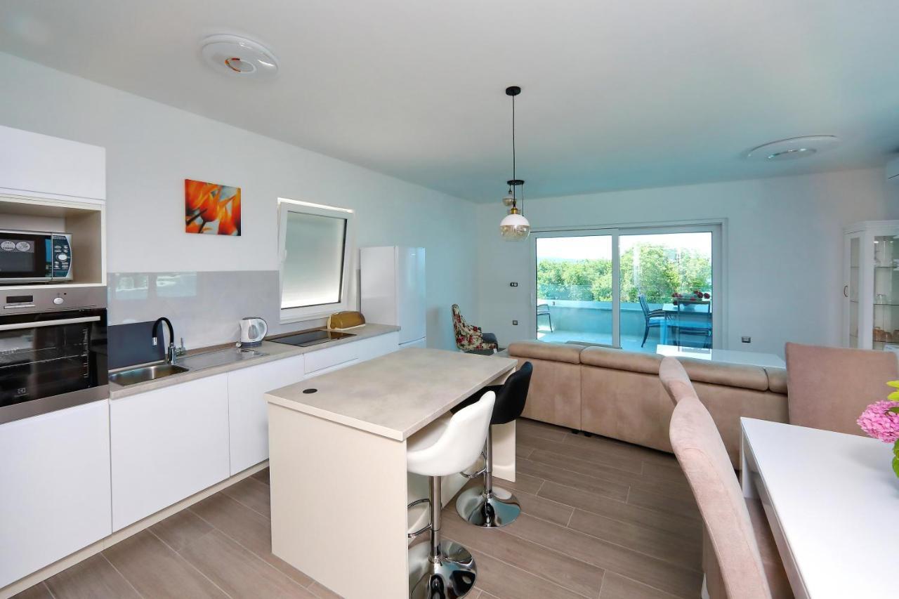 Apartmani Marina S Pogledom, Sukošan エクステリア 写真