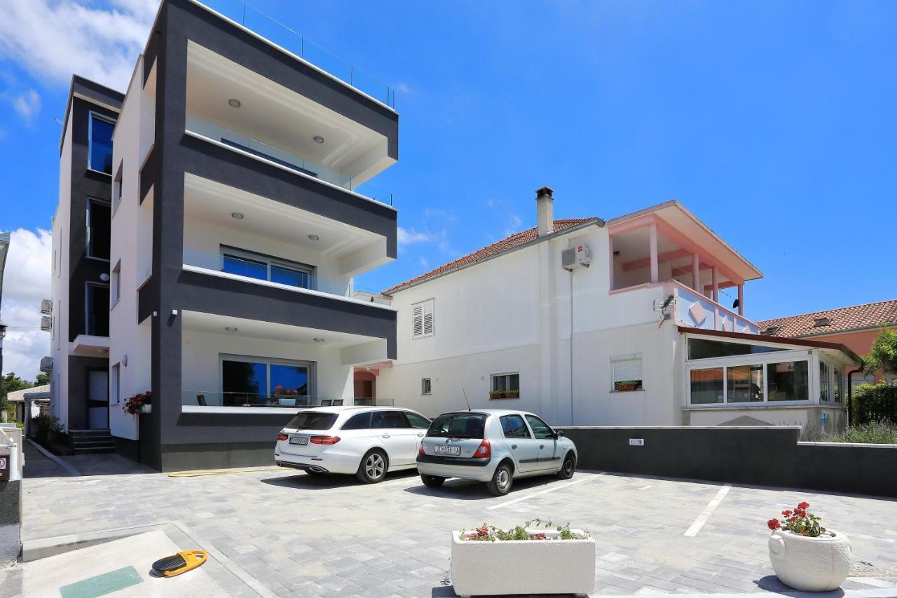 Apartmani Marina S Pogledom, Sukošan エクステリア 写真