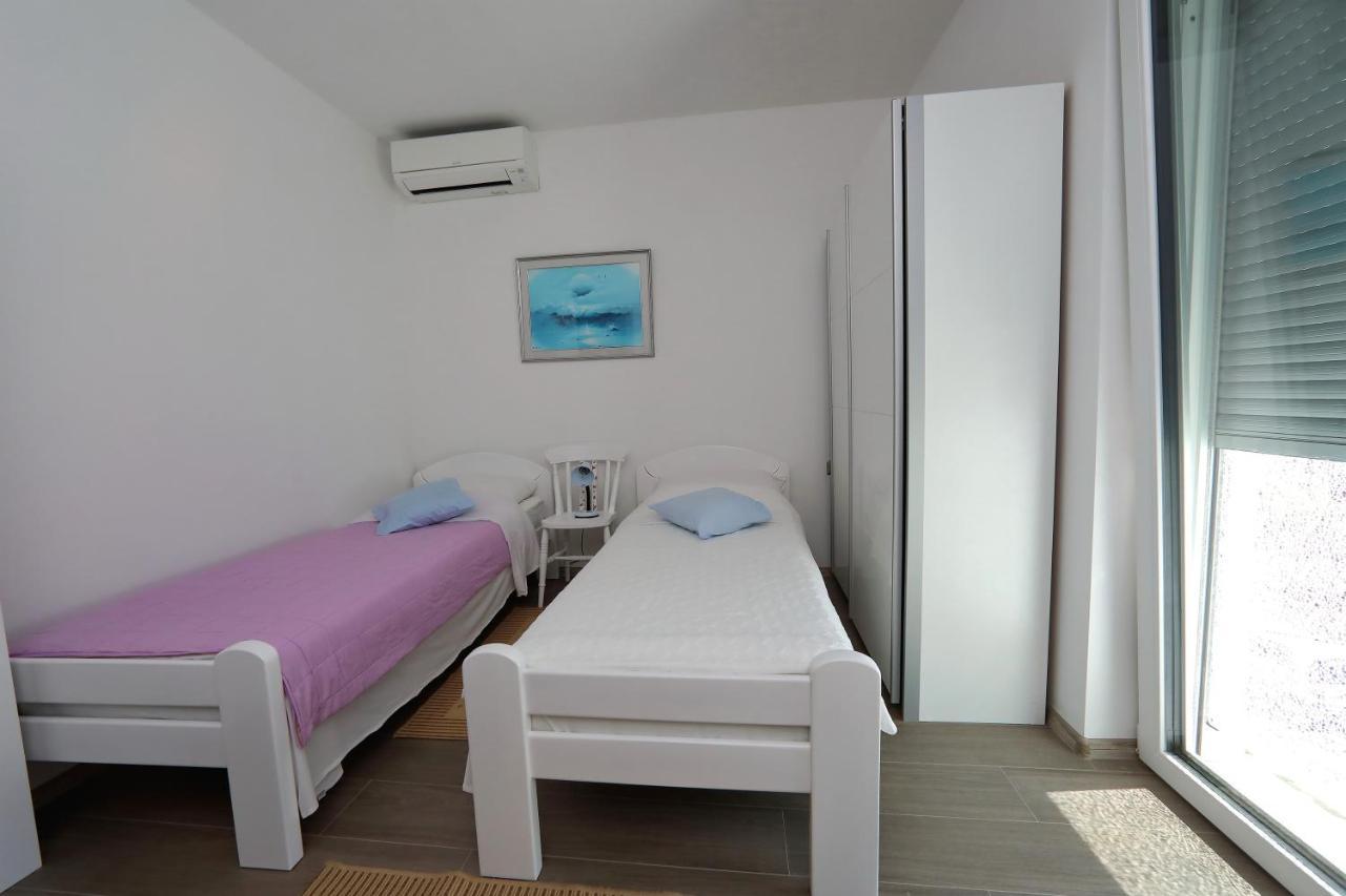 Apartmani Marina S Pogledom, Sukošan エクステリア 写真