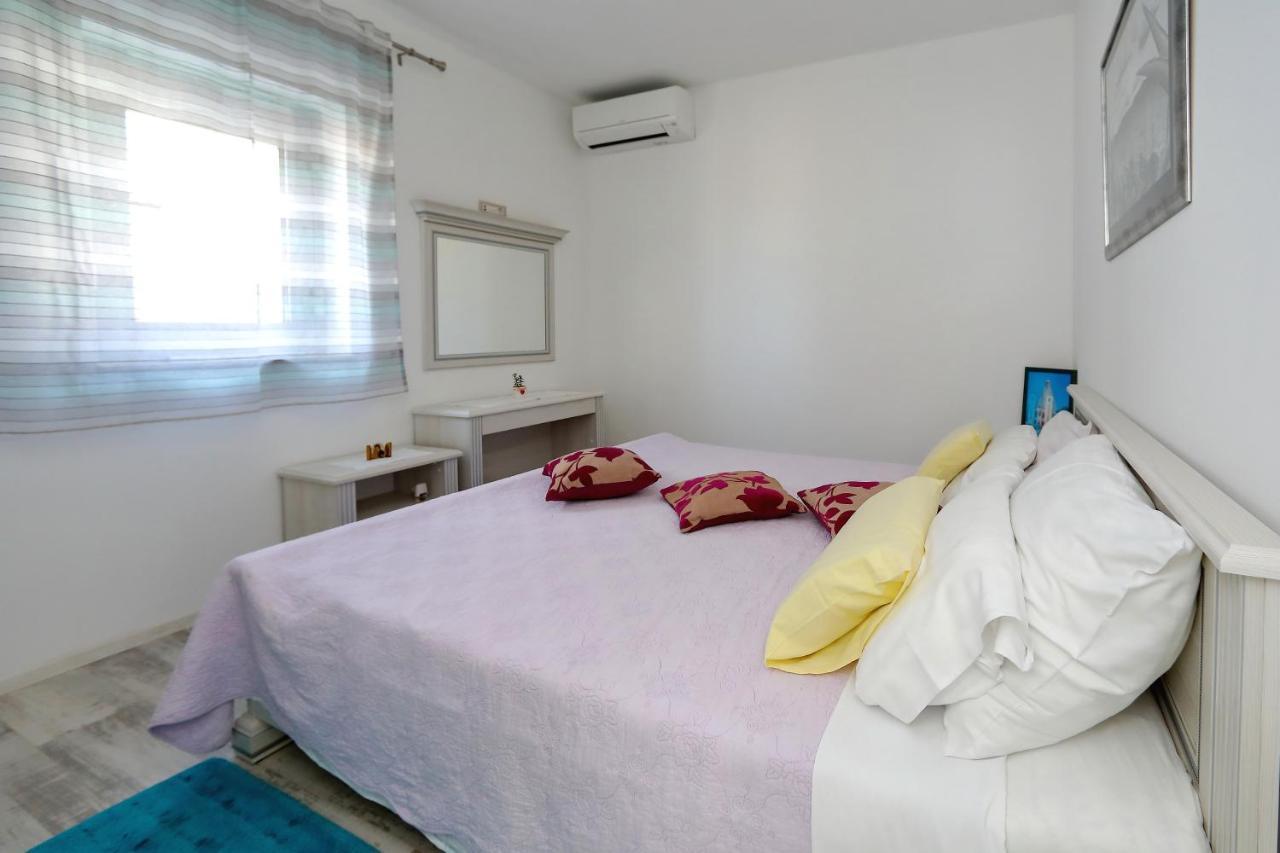 Apartmani Marina S Pogledom, Sukošan エクステリア 写真