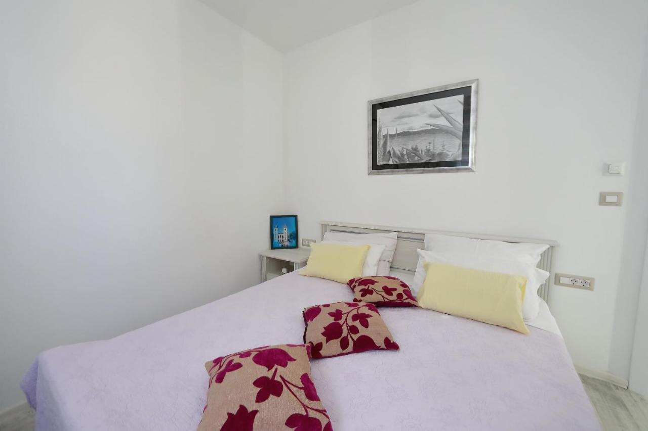 Apartmani Marina S Pogledom, Sukošan エクステリア 写真