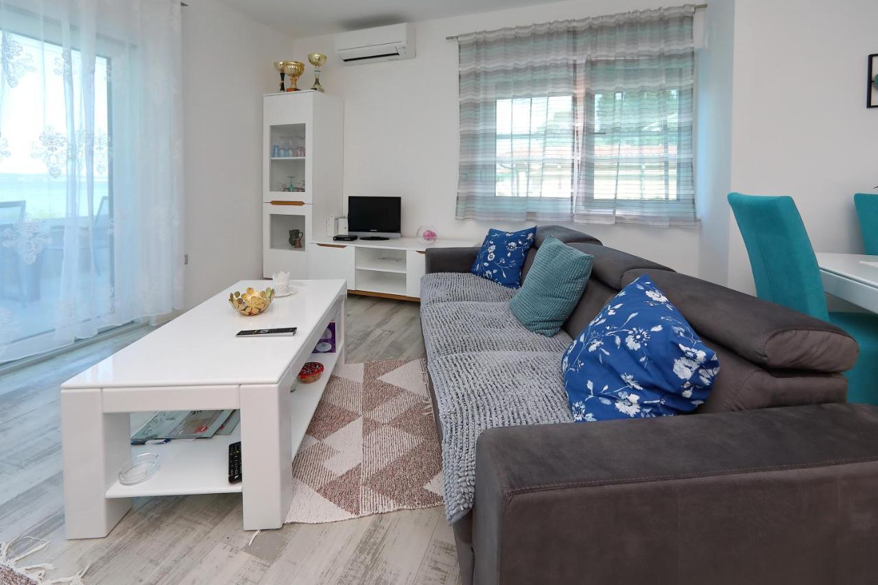Apartmani Marina S Pogledom, Sukošan エクステリア 写真