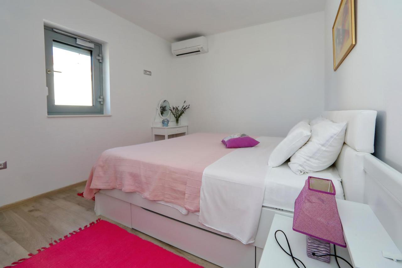 Apartmani Marina S Pogledom, Sukošan エクステリア 写真