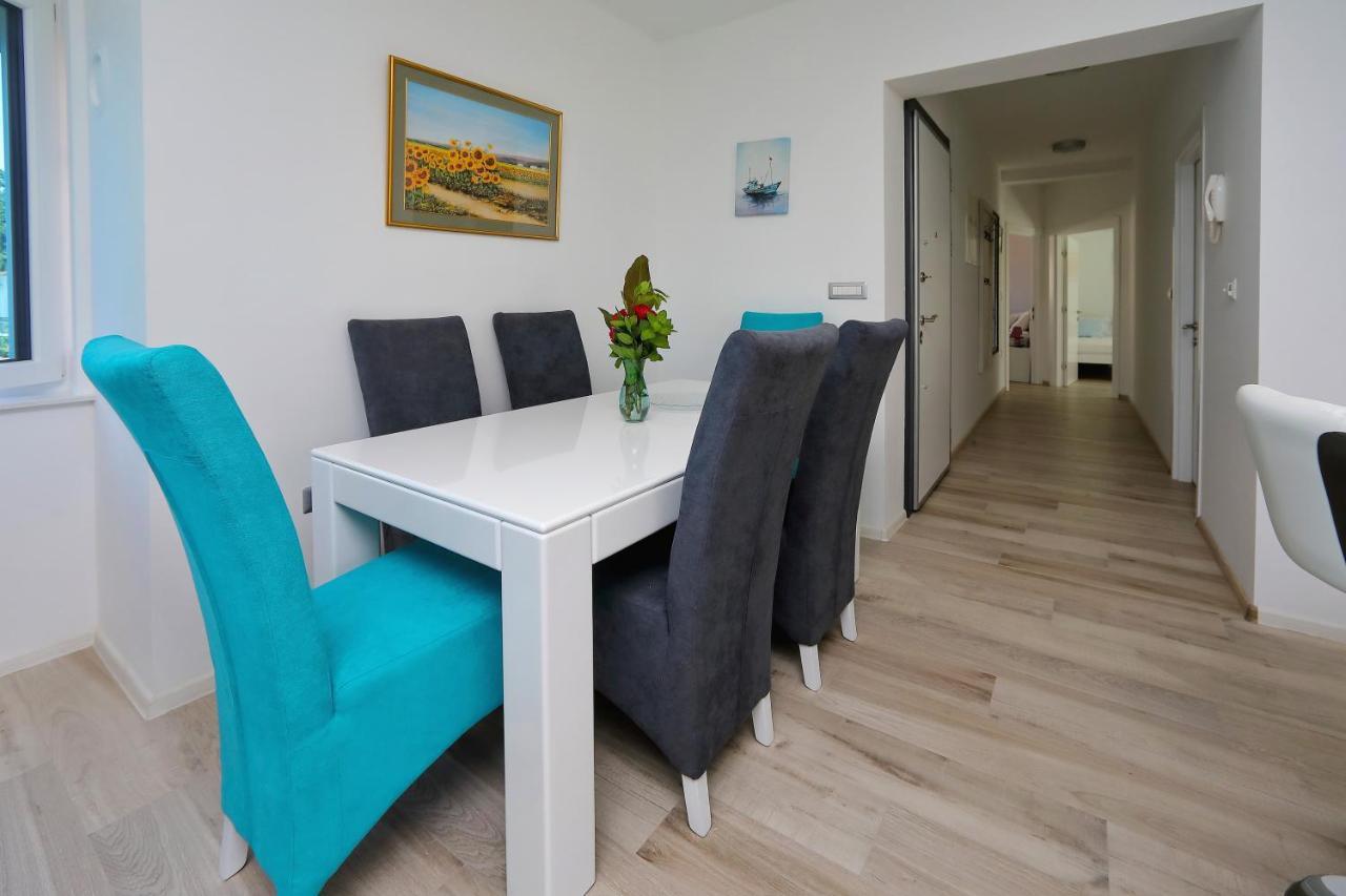 Apartmani Marina S Pogledom, Sukošan エクステリア 写真